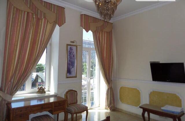 Beautiful Apartment In The Center Of Vinnycja Esterno foto