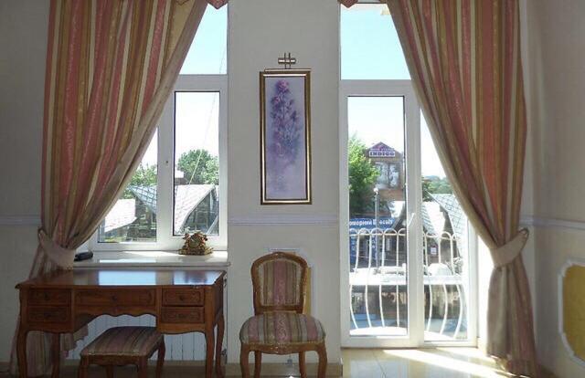 Beautiful Apartment In The Center Of Vinnycja Esterno foto